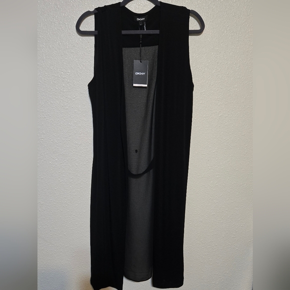 Vest - Picture 1 of 6